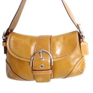 Vintage Coach Camel Soho 9247  Leather Flap Baguette